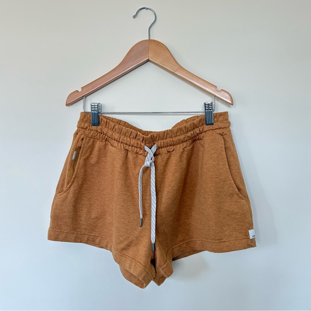 Vuori Super Soft Shorts w Pockets - EUC - S Small